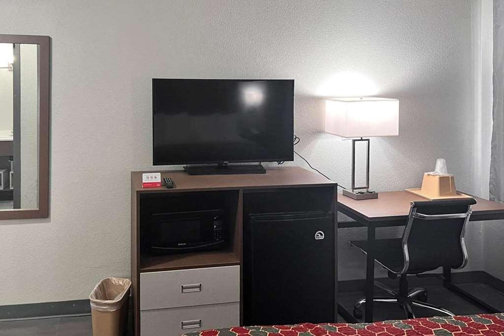 Econo Lodge Портедж Номер фото